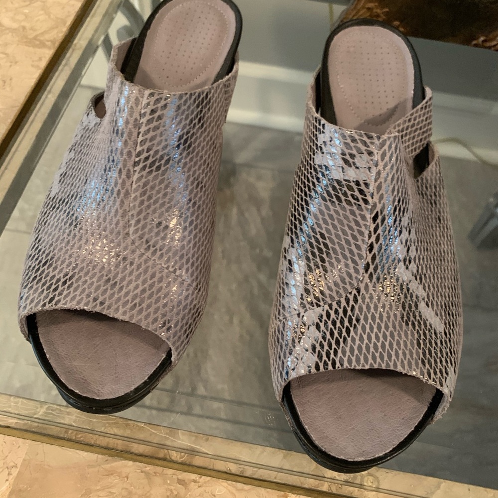 Tsubo comfort shoe